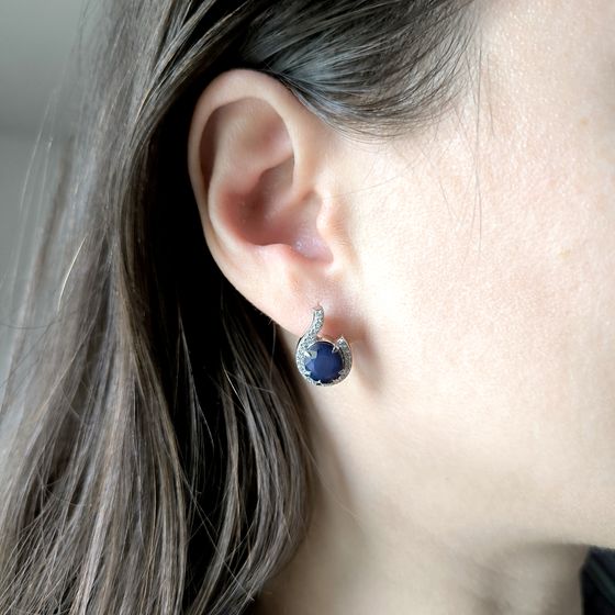 Серебряные серьги с сапфиром 7.667ct, фианитами