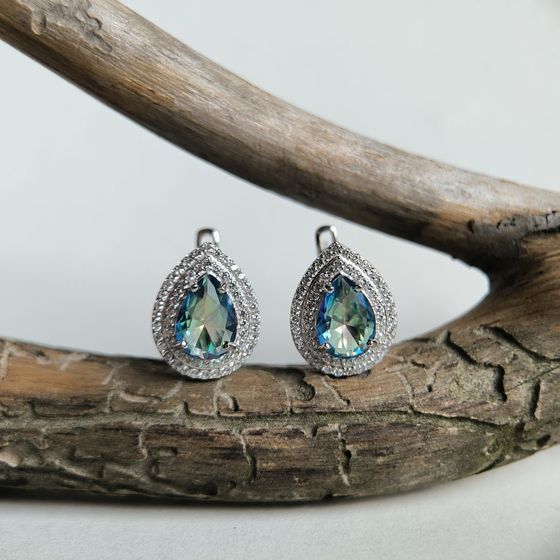 Серебряные серьги с мистик топазом 3.726ct