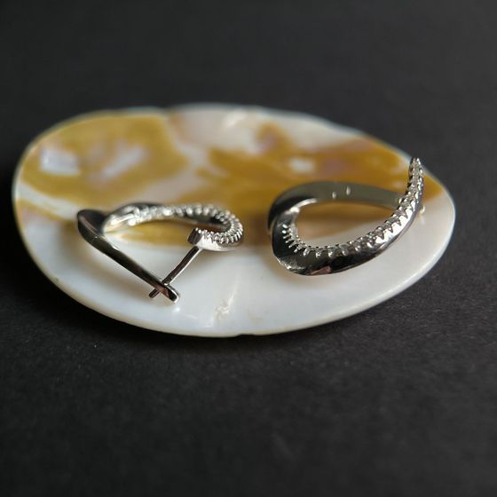 Серебряные серьги с фианитами