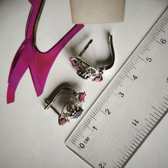 Серебряные серьги с сапфиром 4.337ct, рубином, фианитами