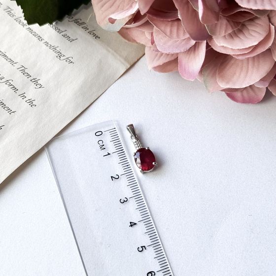 Серебряная подвеска с рубином 3.565ct