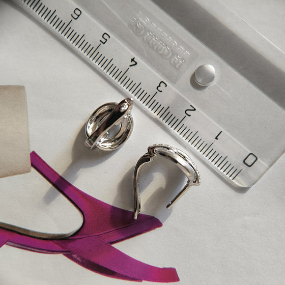 Серебряные серьги с фианитами