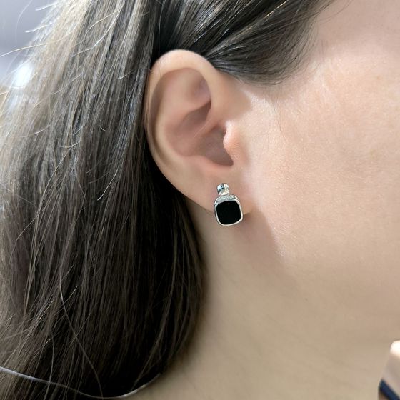 Серебряные серьги с ониксом
