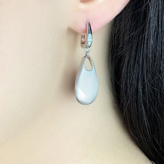 Серебряные серьги с фианитами