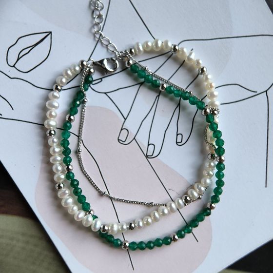 Серебряный браслет с жемчугом барочным, зеленим жадеїдом