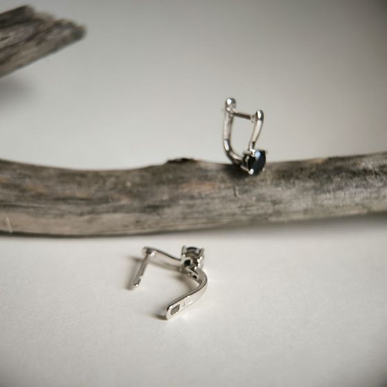 Серебряные серьги с сапфиром 1.28ct