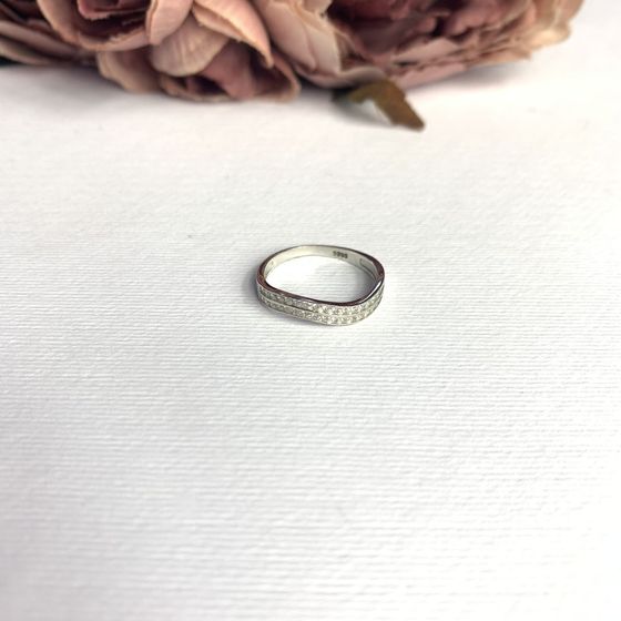 Серебряное кольцо с фианитами