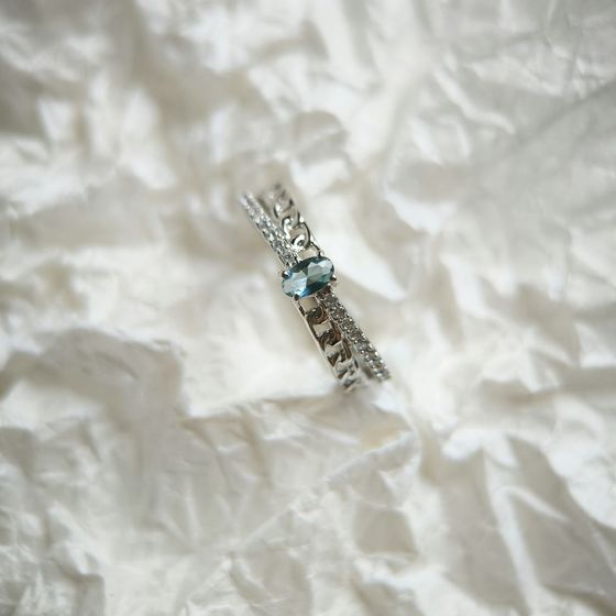 Серебряное кольцо с топазом Лондон Блю 0.527ct