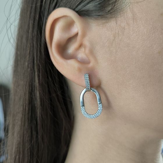 Серебряные серьги с фианитами