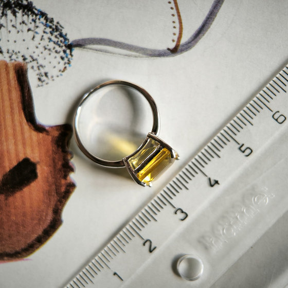 Серебряное кольцо с цитрином nano 4.52ct