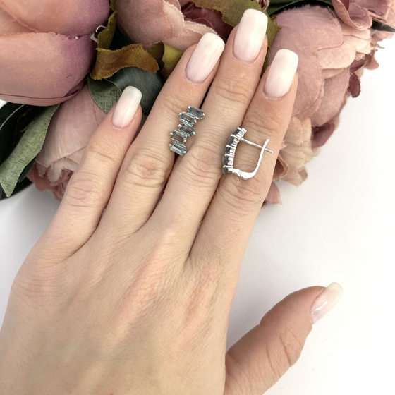 Серебряные серьги с топазом Лондон Блю 2.562ct