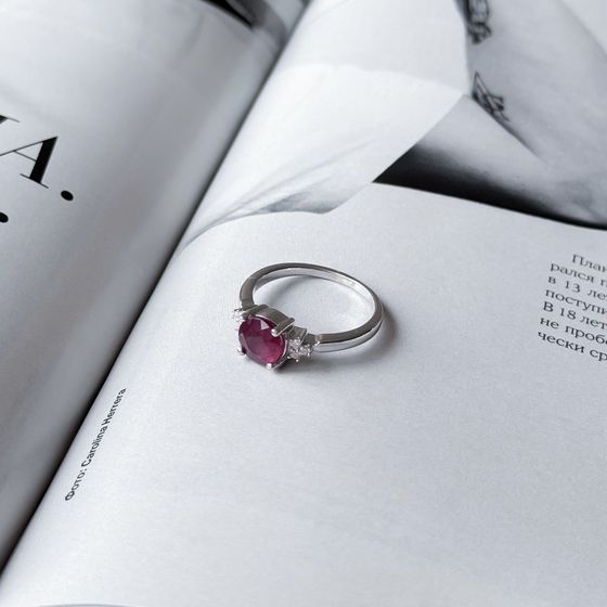 Серебряное кольцо с рубином 2.207ct