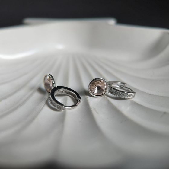 Серебряные серьги с фианитами Серебряные серьги с фианитами