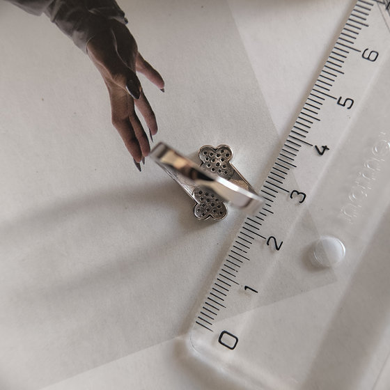 Серебряное кольцо с фианитами 0.32ct