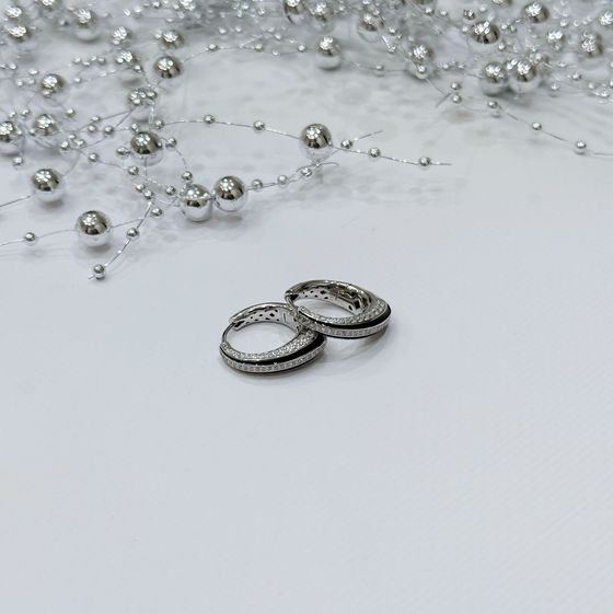 Серебряные серьги с фианитами, емаллю Серебряные серьги с фианитами, емаллю