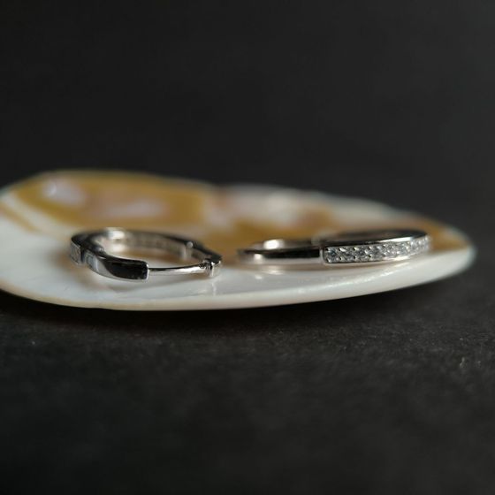 Серебряные серьги с фианитами