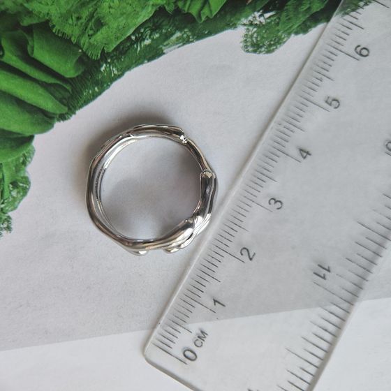 Серебряное кольцо без камней