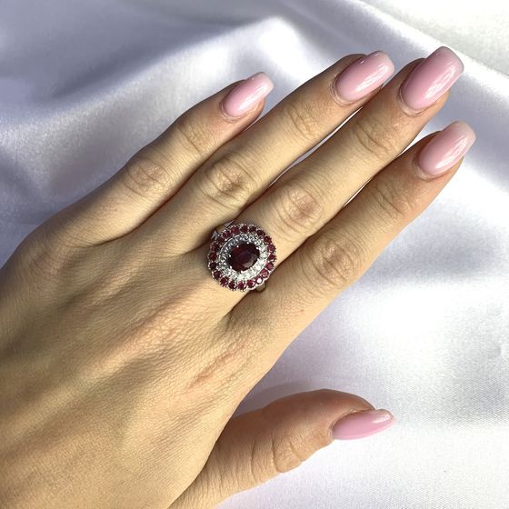 Серебряное кольцо с рубином 3.52ct