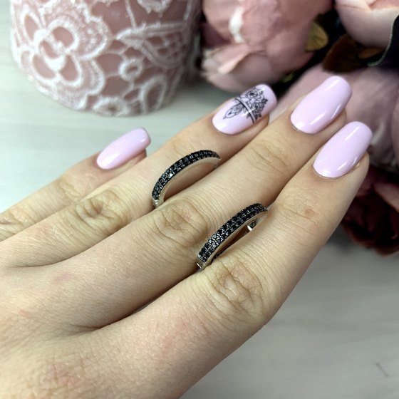 Серебряные серьги с фианитами