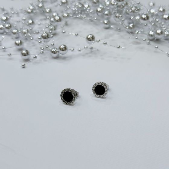 Серебряные серьги с ониксом