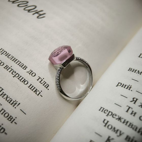 Серебряное кольцо с фианитами