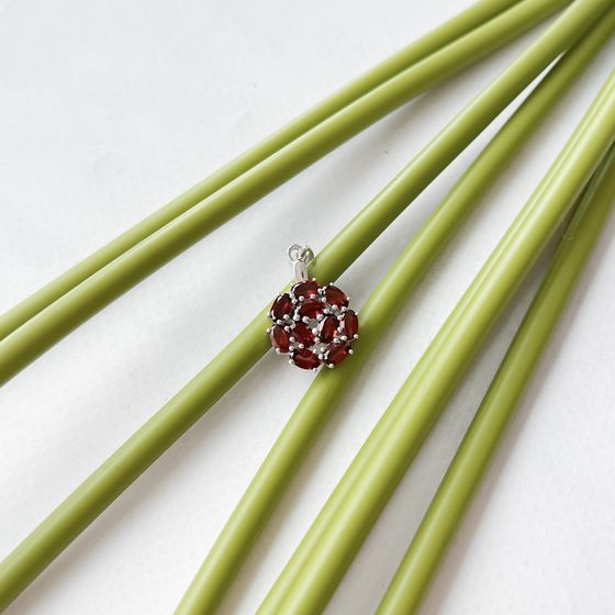 Серебряная подвеска с гранатом 3.208ct