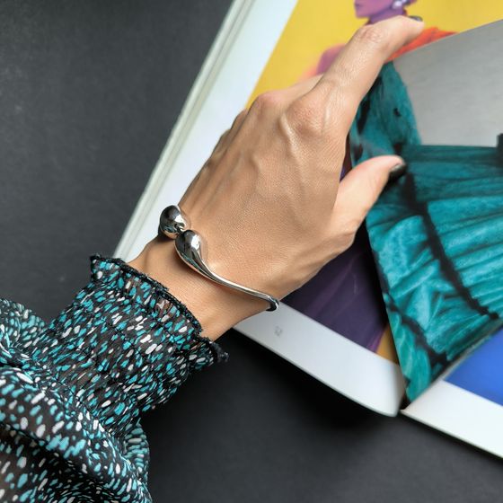 Серебряный браслет без камней