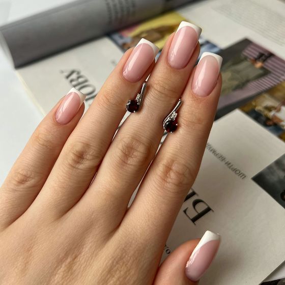 Серебряные серьги с гранатом 1.269ct