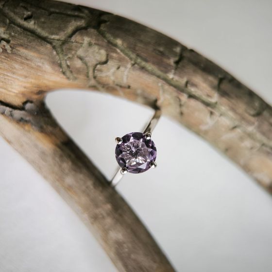 Серебряное кольцо с аметистом 1.575ct