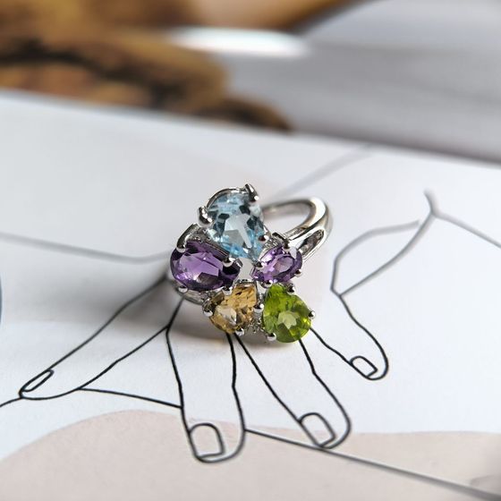 Серебряное кольцо с аметистом, топазом, цитрином, хризолітом