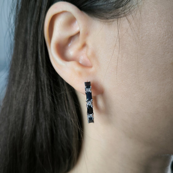 Серебряные серьги с сапфиром 6.112ct, фианитами