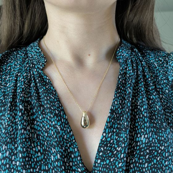 Серебряное колье без камней