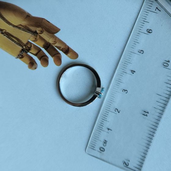 Серебряное кольцо с топазом 0.767ct