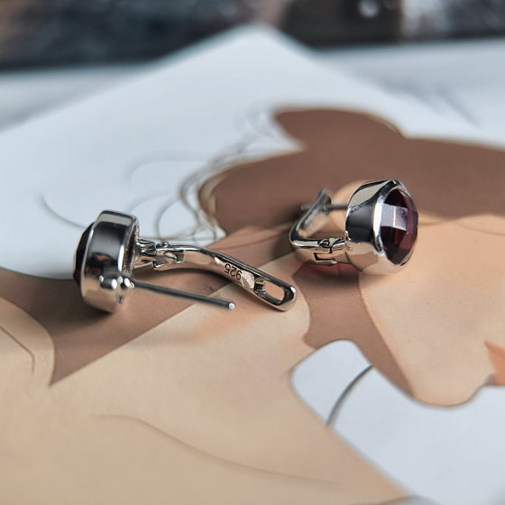 Серебряные серьги с гранатом nano 4.33ct