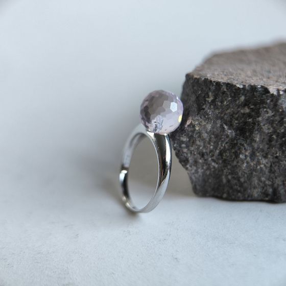 Серебряное кольцо с фианитами