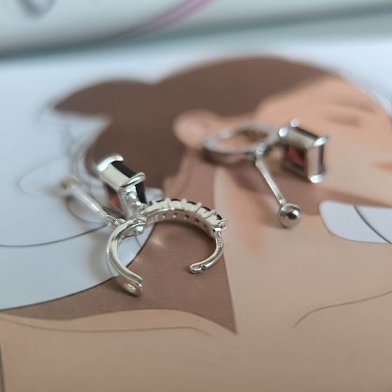 Серебряные серьги с гранатом 2.605ct