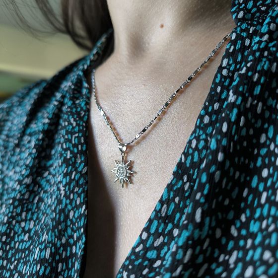 Серебряная подвеска с фианитами