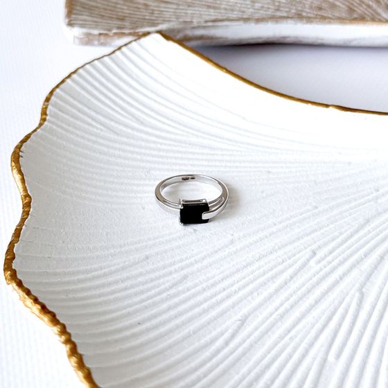 Серебряное кольцо с сапфиром 1.7ct