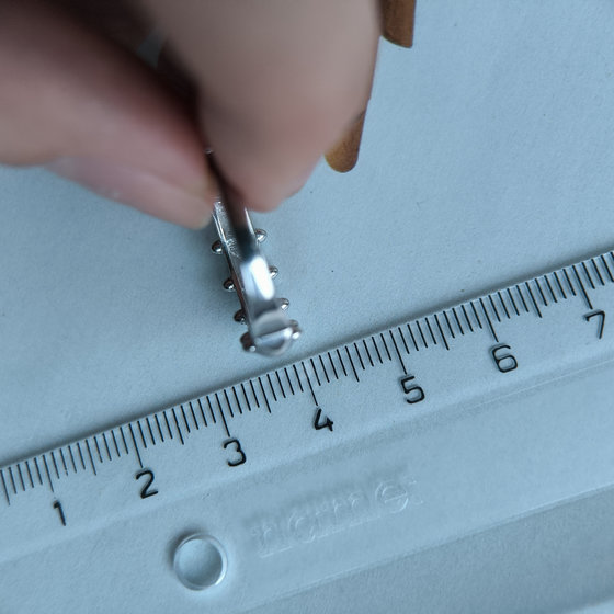 Серебряное кольцо без камней