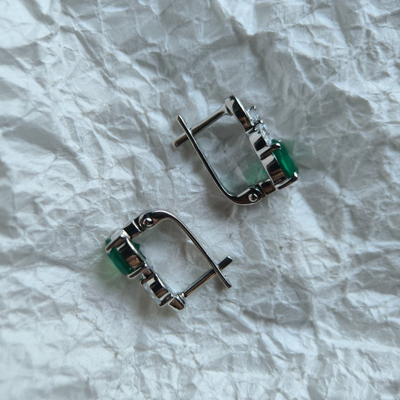Серебряные серьги с агатом 2.683ct, фианитами