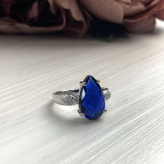 Серебряное кольцо с сапфиром nano 4.06ct