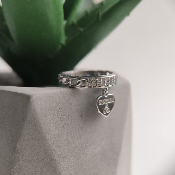 Серебряное кольцо с фианитами 0.18ct