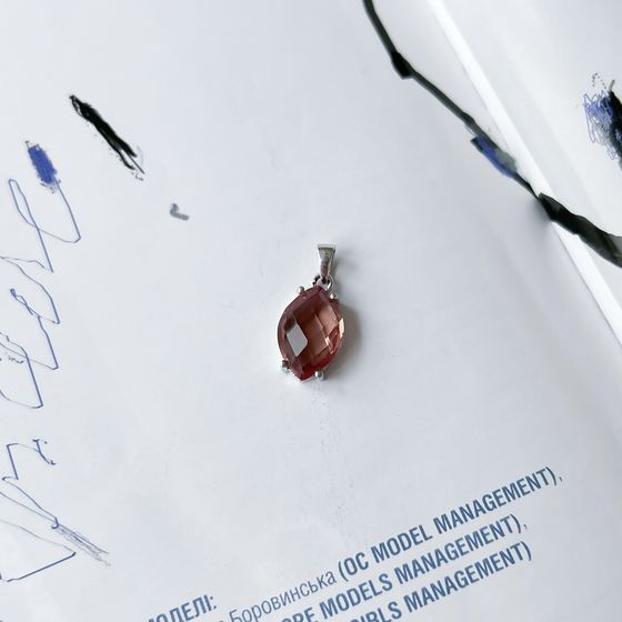 Серебряная подвеска с султанитом 5.198ct
