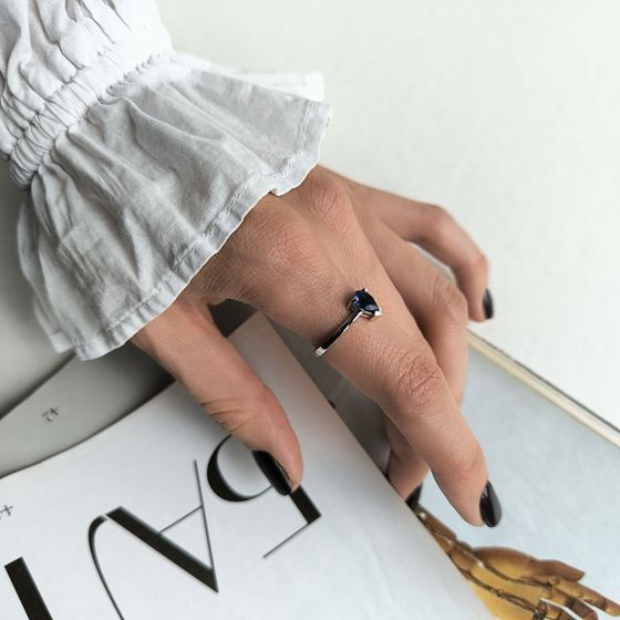 Серебряное кольцо с сапфиром nano 0.517ct