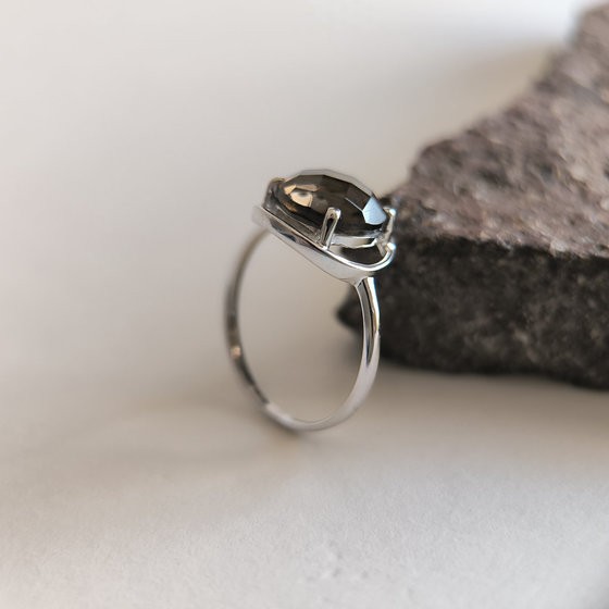 Серебряное кольцо с раухтопазом (дымчатым кварцем) 3.425ct