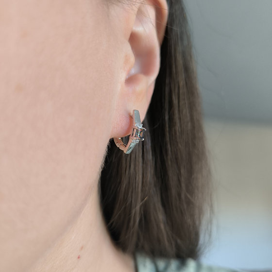 Серебряные серьги с мистик топазом 1.291ct, фианитами