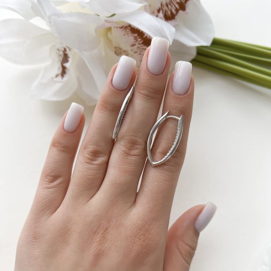 Серебряные серьги с фианитами