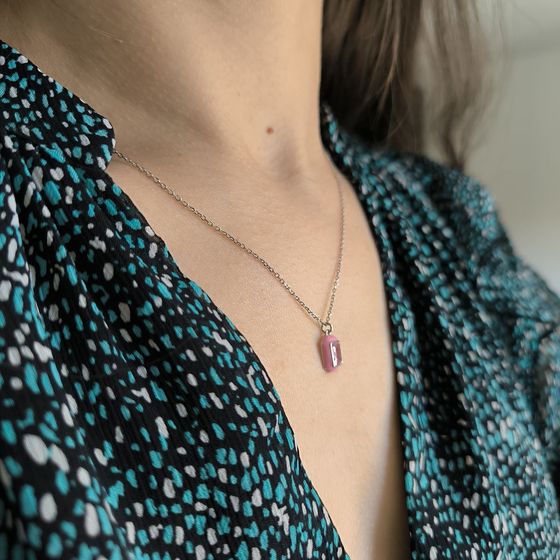 Серебряное колье с фианитами, емаллю