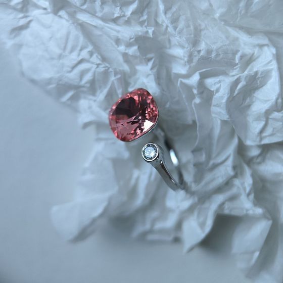 Серебряное кольцо с фианитами