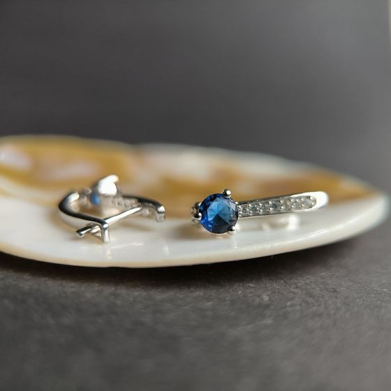 Серебряные серьги с сапфиром nano 2.917ct